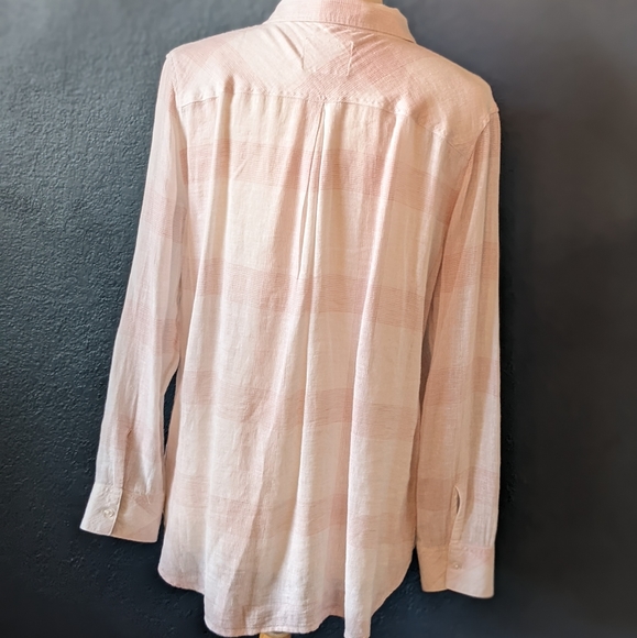 Rails Light Pink Plaid linen blouse - Picture 4 of 4